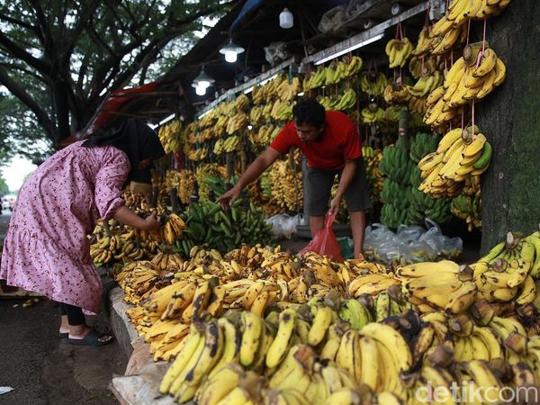 Lesunya Penjualan Pisang di Pasar Lembang Ciledug