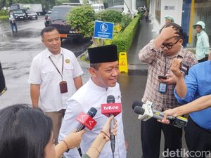 Prabowo Panggil Bahlil Bahas Antisipasi Penutupan Selat Hormuz