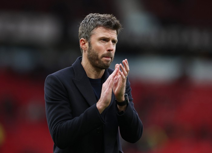 Evra Belain Michael Carrick dari Para Legenda MU