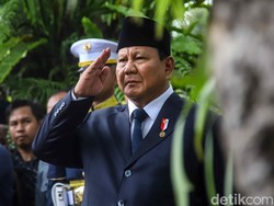 Video Prabowo Pimpin Pemakaman Wapres ke-6 RI Try Sutrisno di TMP Kalibata