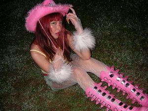 5 Fakta Naykilla Si Garam & Madu