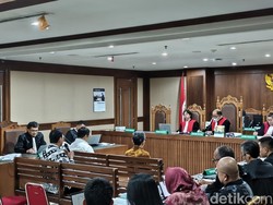 Ahok Ungkap Direksi Impor LNG tapi Belum Ada Kontrak Komitmen Pembeli