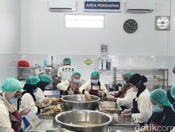 Menyambangi SPPG Polri Palmerah, Distribusi MBG Tetap Jalan Saat Ramadan