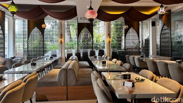 Begini Suasana Meriah Buka Puasa ala Timur Tengah di Plataran Istiqlal