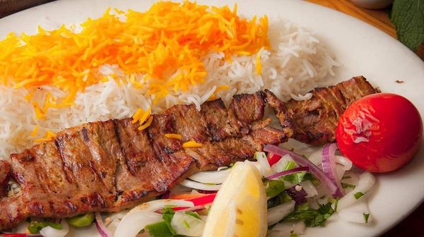 Top 8 Makanan Terenak di Iran Tahun 2026, Ada Olahan Kebab Spesial