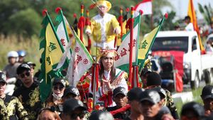 Tradisi Cuci Jalan Warnai Perayaan Cap Go Meh di Singkawang