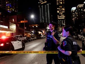 Tragedi Maut di Austin, Polisi Kepung Lokasi Penembakan Massal