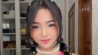 Tren Makeup Kikay Viral di Medsos, Serba Pink dan Cute