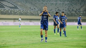 Ze Valente Absen Bela PSIM Jogja Lawan Semen Padang