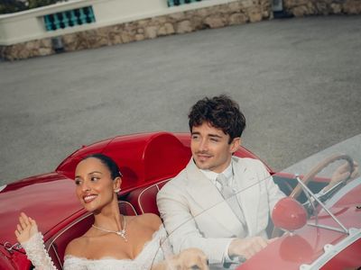 Potret Pembalap F1 Charles Leclerc Nikahi Influencer Naik Ferrari Vintage