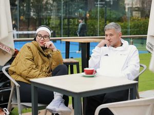 Gading Marten dan Medina Belum Bisa Balik ke Indonesia Imbas Konflik AS-Iran