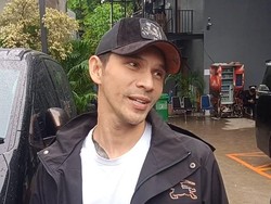 Jonathan Frizzy Bentuk Badan demi Penampilan