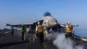 Geger AS Serang Iran Lagi: Balasan Atas Serangan di Selat Hormuz