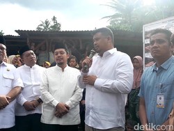 Temui Warga Sipiongot, Gubsu Bobby Minta Maaf karena Belum Perbaiki Jalan