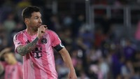 Momen Messi Ledek Pelatih Lawan: Mau Tanda Tanganku?