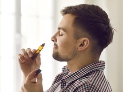 Apakah Menghirup Minyak Angin Membatalkan Puasa?