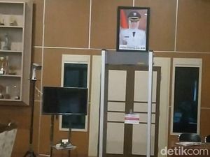 Penampakan Kantor Bupati Pekalongan Fadia Arafiq Disegel KPK