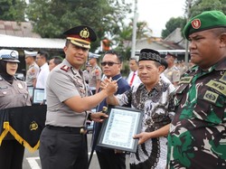 Puluhan Personel dan Warga Diganjar Penghargaan Polres Kediri