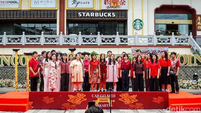 Potret Meriah Cap Go Meh di Pancoran Chinatown Point
