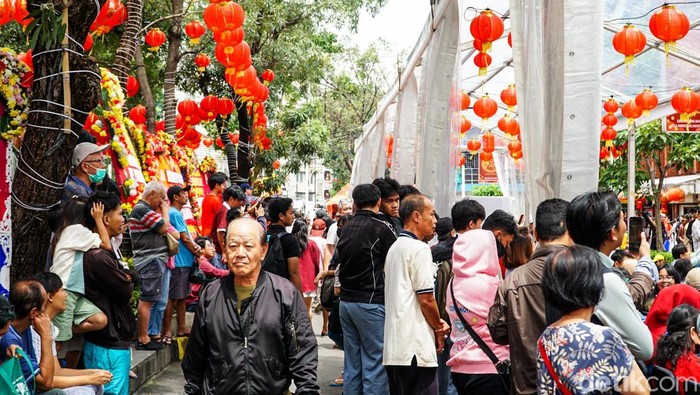 Potret Meriah Cap Go Meh di Pancoran Chinatown Point