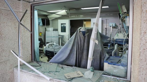 Rumah Sakit di Iran Rusak Parah Usai Serangan AS dan Israel