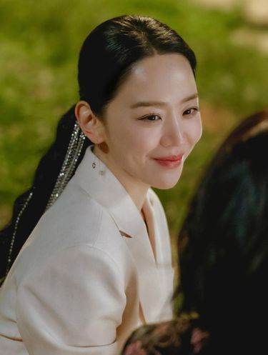 Shin Hye Sun saat membintangi The Art of Sarah