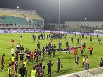 Video: Suasana Kericuhan saat Suporter PSM Ngamuk Gegara Timnya Kalah