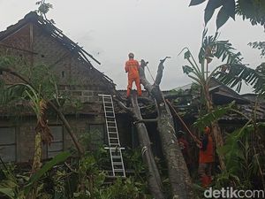 Puluhan Rumah di Tulungagung Rusak Diterjang Angin Puting Beliung