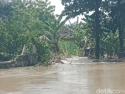 Seratusan Orang Ngungsi Imbas Banjir di Cawas Klaten