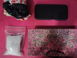 Polda Metro Tangkap Pengedar Sabu Berkedok Paket Elektronik di Jakbar