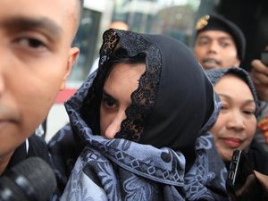 Fadia Arafiq Tersangka KPK, Ngaku Tak Paham Aturan gegara Dulu Pedangdut