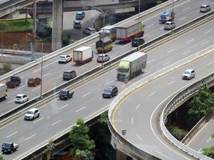 Video: ⁠Jasa Marga Prediksi 3,5 Juta Kendaraan Melintas via Tol saat Mudik 2026