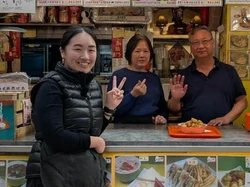 Sempat Benci Restoran Milik Ortunya, Wanita Ini Sekarang Malah Bikin Viral!