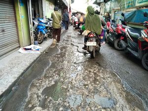 Pemkot Depok Akan Cek Jalan ke Stasiun Citayam Rusak Dikeluhkan Warga