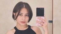 Prilly Latuconsina Kembali Pamer Rambut Baru, Makin Fresh Dengan Pixie Bob