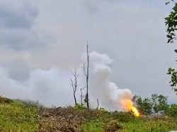 Dhuar! 25 Kg Bubuk Mesiu Bahan Baku Mercon Dimusnahkan di Bondowoso