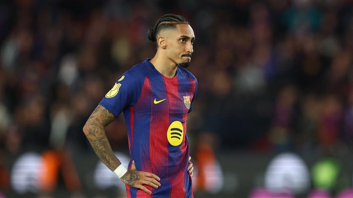Raphina diperkirakan kembali bermain pada bulan Mei. (Foto: REUTERS/Albert Gea)