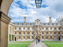 Rem Darurat Visa, Inggris Tutup Pintu Bagi Pelajar dari 4 Negara