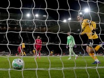 Lagi-lagi Gol Menit Akhir Sungkurkan Liverpool