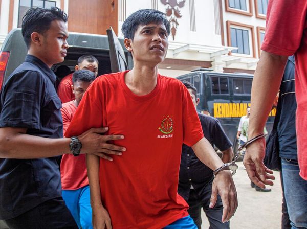 Momen ABK Asal Medan Fandi Tiba di PN Batam untuk Jalani Sidang Vonis