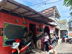 Gerak-gerik Wanita Pura-pura Melayat di Jaktim tapi Gondol Duit Takziah