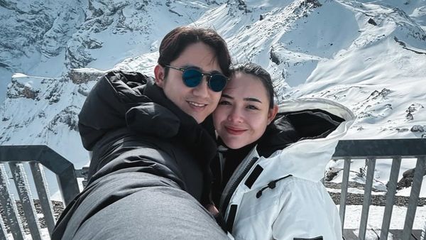 Gaya Musim Dingin Bumil Amanda Manopo Baby Moon Keliling Eropa Bareng Suami