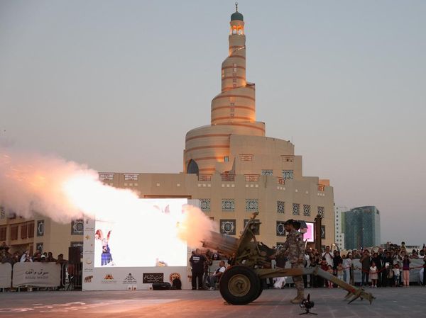 Dentuman Meriam Jadi Tanda Berbuka Puasa di Doha