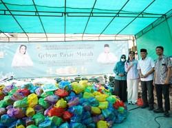 Pemprov Malut Salurkan 1.000 Paket Sembako Murah demi Tekan Harga saat Ramadan