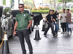 Ternyata Ini Mobil yang Dipakai Lisa BLACKPINK saat Wara-wiri di Jakarta