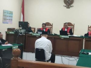 Mahasiswa FH Undip Tukang Edit Foto Cabul Pakai AI Divonis 1 Tahun Penjara