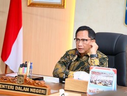 Tito Dorong Optimalisasi Huntara bagi Pengungsi Bencana Sumatera
