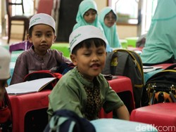 Riset: Kurangnya Unsur Religi dalam Kehidupan Anak Picu Risiko Gangguan Kecemasan