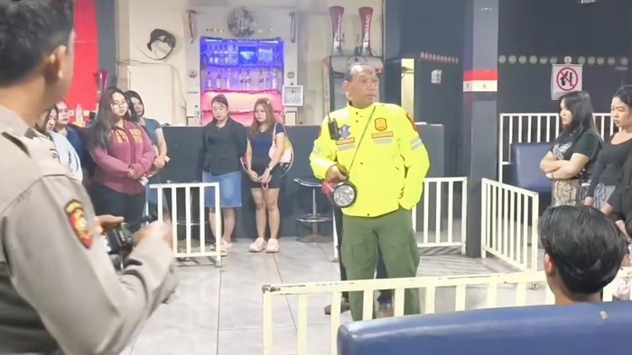 Polisi Razia Tempat Hiburan Malam di Bogor Selama Ramadan