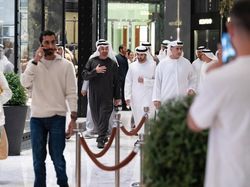 Video Cara Presiden UEA Bikin Warganya Tenang: Jalan-jalan di Mal Dubai